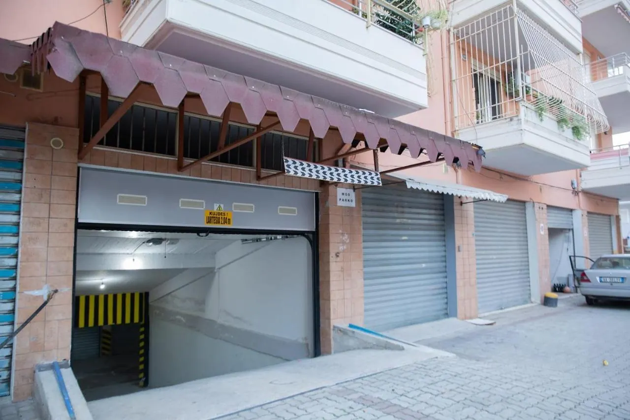 Apartment Lungomare Vlore Con Garage Privato