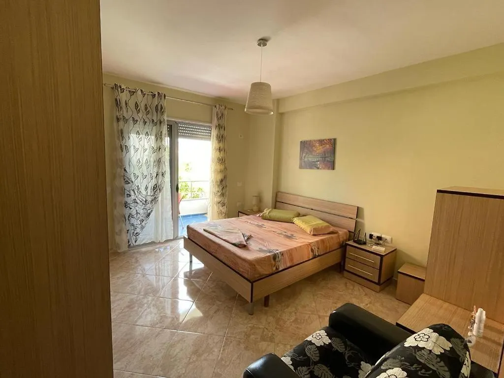 Lungomare Vlore Con Garage Privato 0*,