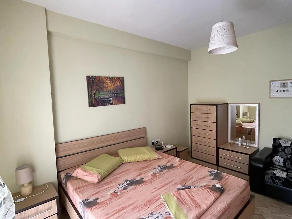 Apartment Lungomare Vlore Con Garage Privato